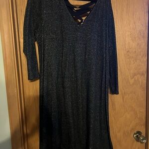 Elegant Black Dress with Crisscross Back